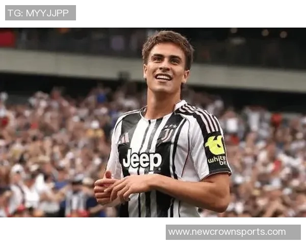 恭贺居莱尔与伊尔迪兹荣获土耳其足球推广奖的辉煌成就 恭贺居莱尔与伊尔迪兹荣获土耳其足球推广奖的辉煌成就