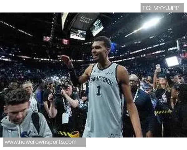 马刺主帅强调提升传球质量文班需更积极主动要球