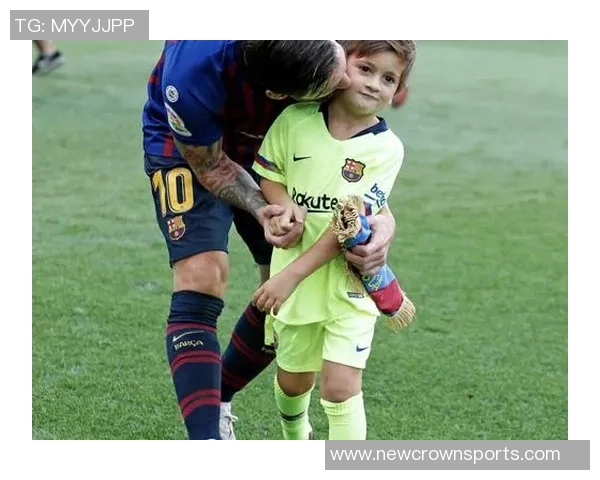 安东内拉庆祝儿子蒂亚戈13岁生日，社交媒体分享温馨照片感动满满