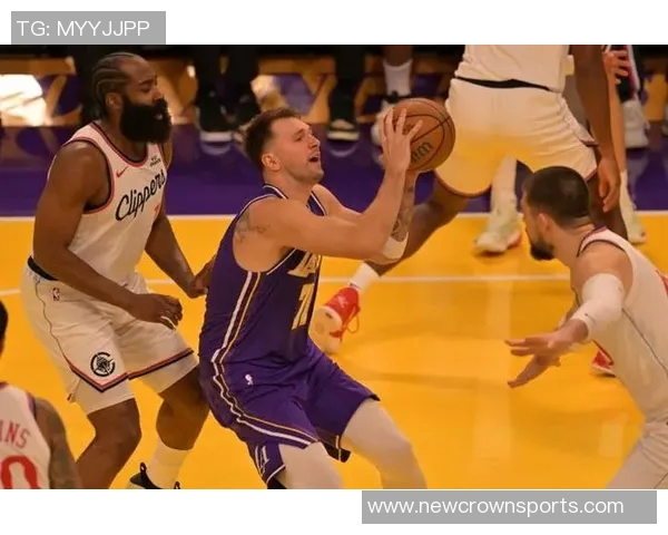 战力榜更新湖人强势上升至第四快船惨遭滑落至倒数第六骑士大幅下滑十位